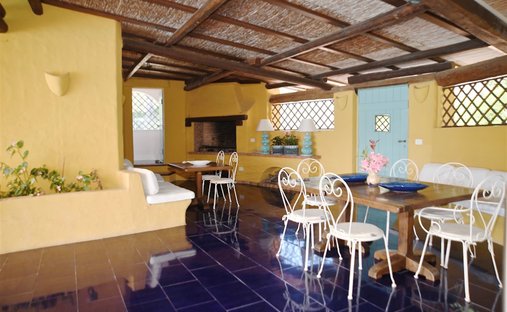 Castle for Sale in Montalto Dora, Italy