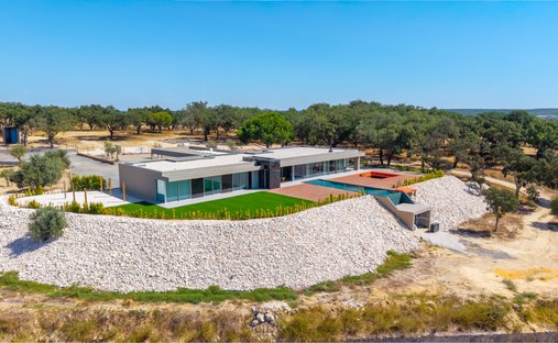 Estate in Alcacer do Sal, Setubal, Portugal 1