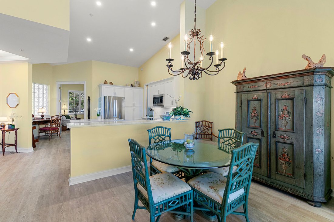 Condo in Naples, Florida, United States 5 - 16890579