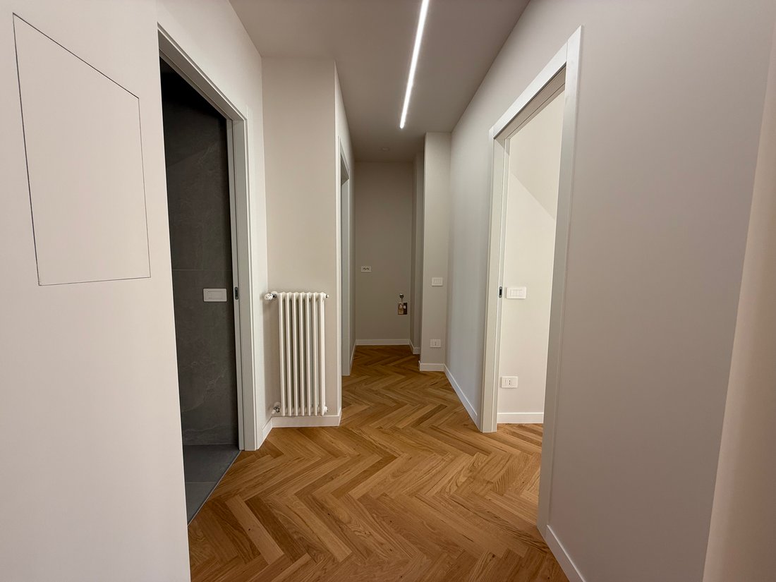 Apartment in Centrale, Milan, Italy 4 - 16890705