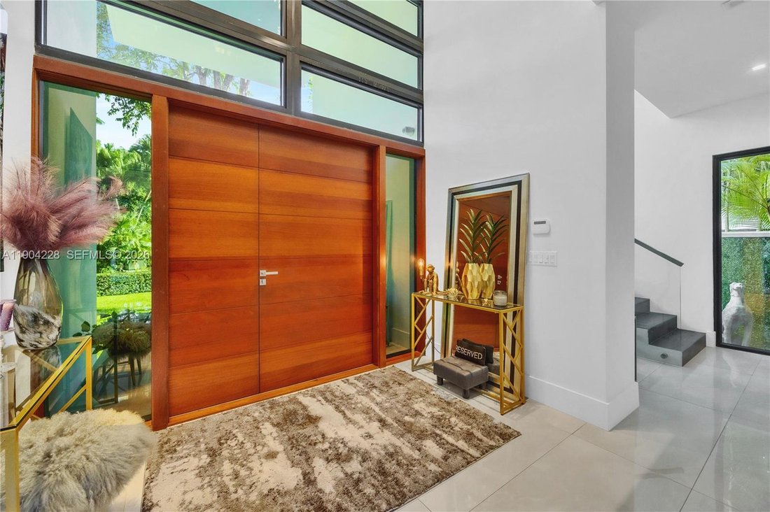 House in Miami, Florida, United States 4 - 16890684