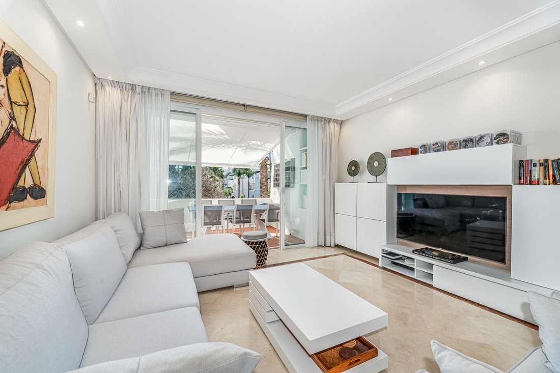 Apartment in Puerto Banus, Marbella, Spain 3 - 16892811