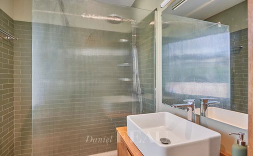 Castle for Sale in Cassis, Provence-Alpes-Côte d'Azur, France