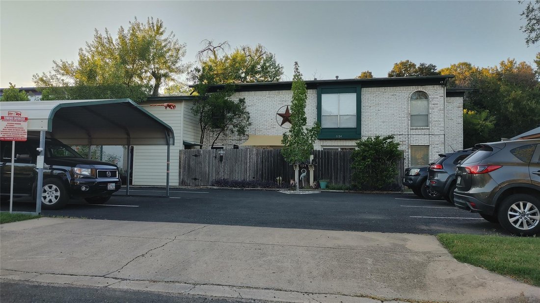 Austin, Texas, United States 1 - 16893456