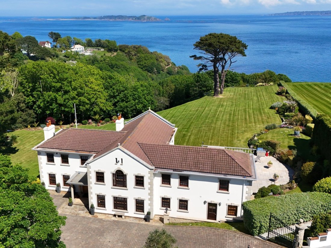 House in Guernsey, Guernsey 1 - 15919678