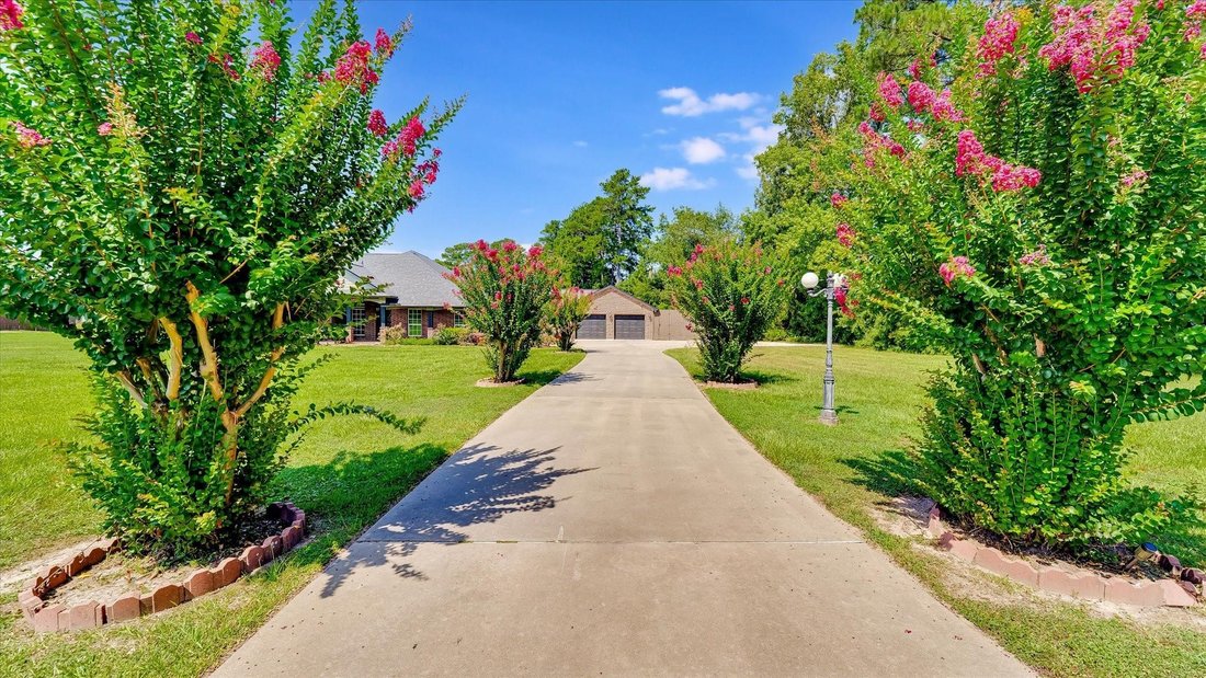 House in Cleveland, Texas, United States 2 - 16510152