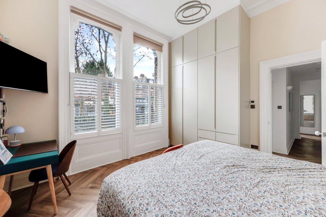 Apartment in Hornsey Rise, Islington, England 2 - 16891713