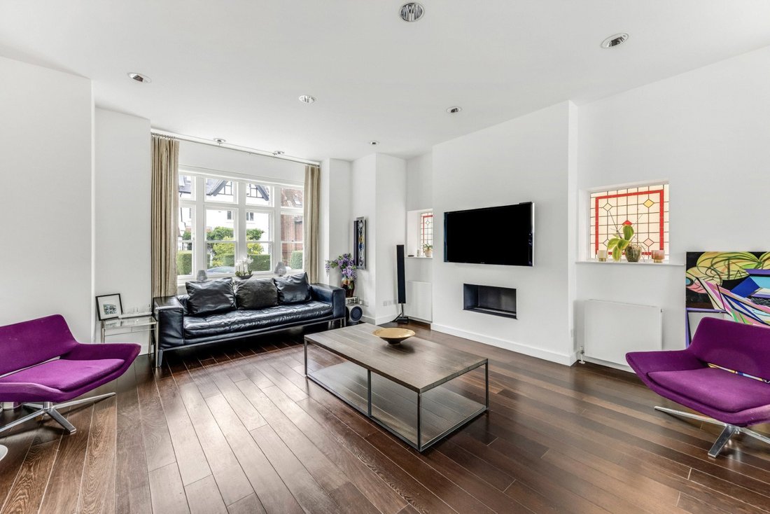 House in Muswell Hill, Haringey, England 1 - 16891324