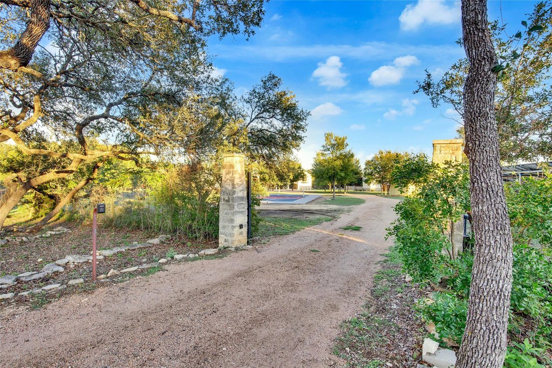 House in Driftwood, Texas, United States 2 - 16891581