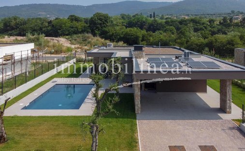 Villa in Costermano sul Garda, Veneto, Italy 1