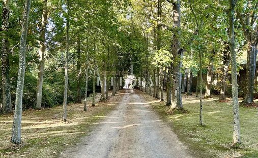 Sale Of A Castle In Guingamp, 693m² 26 Rooms €1,659,000 Côtes D'armor