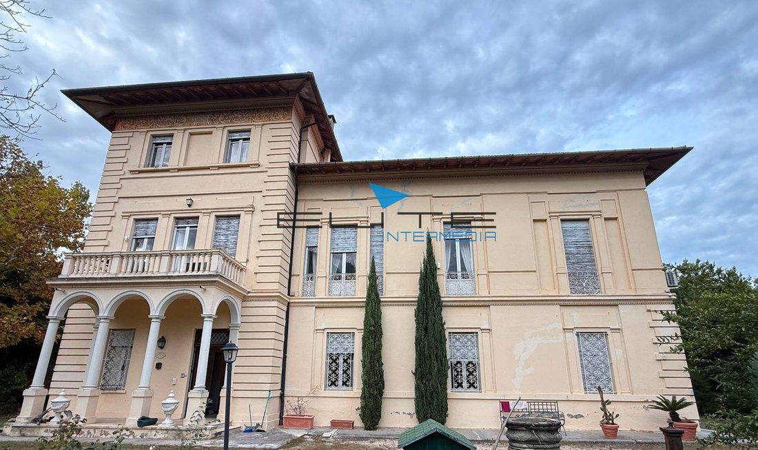 Villa à Spoltore, Abruzzes, Italie 1 - 16894616