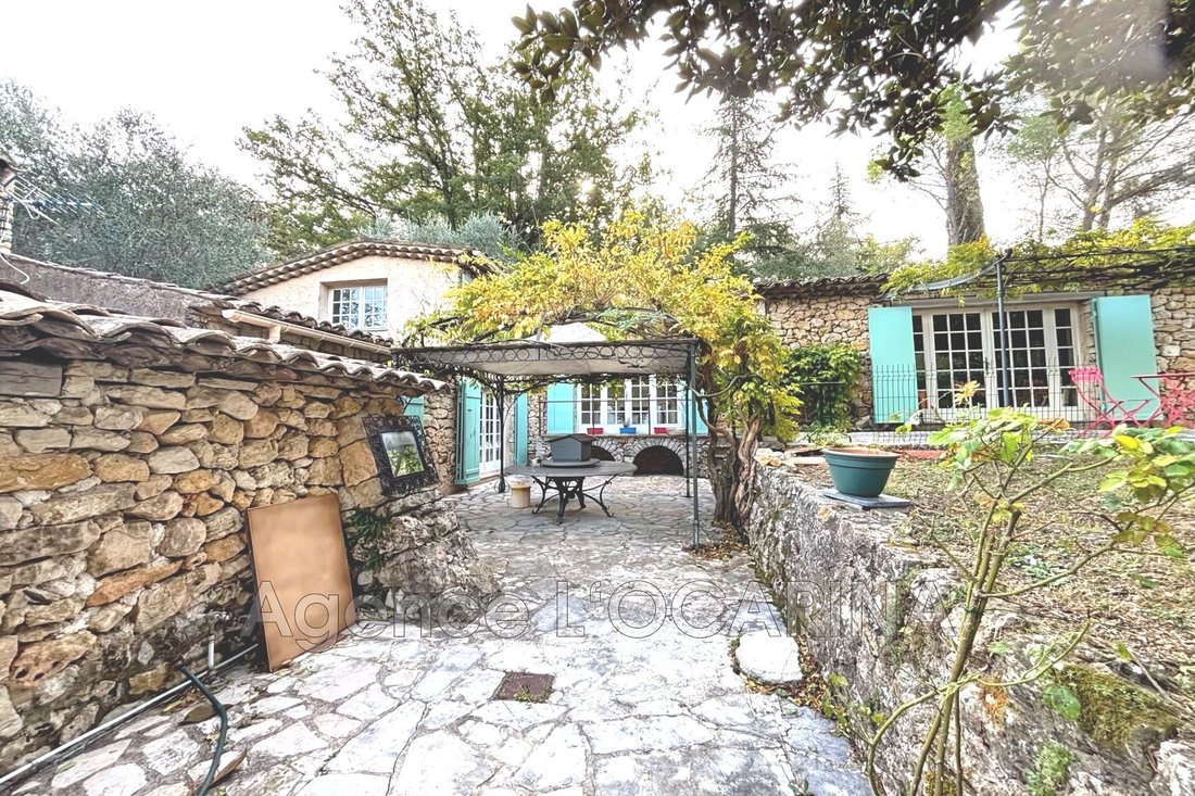 Villa in Le Rouret, Provence-Alpes-Côte d'Azur, France 3 - 16885398