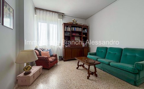 Castle for Sale in Tuscany, Italy