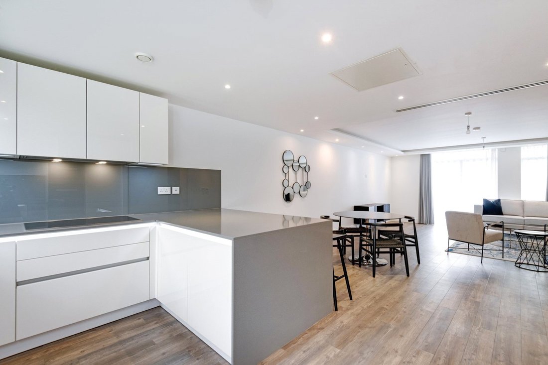 Apartment in Temple Fortune, Barnet, England 3 - 16891404