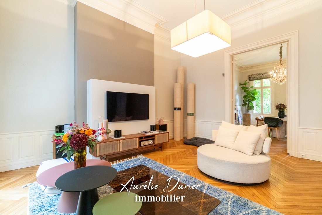 Estate in Grammont, Tours, France 2 - 16893039