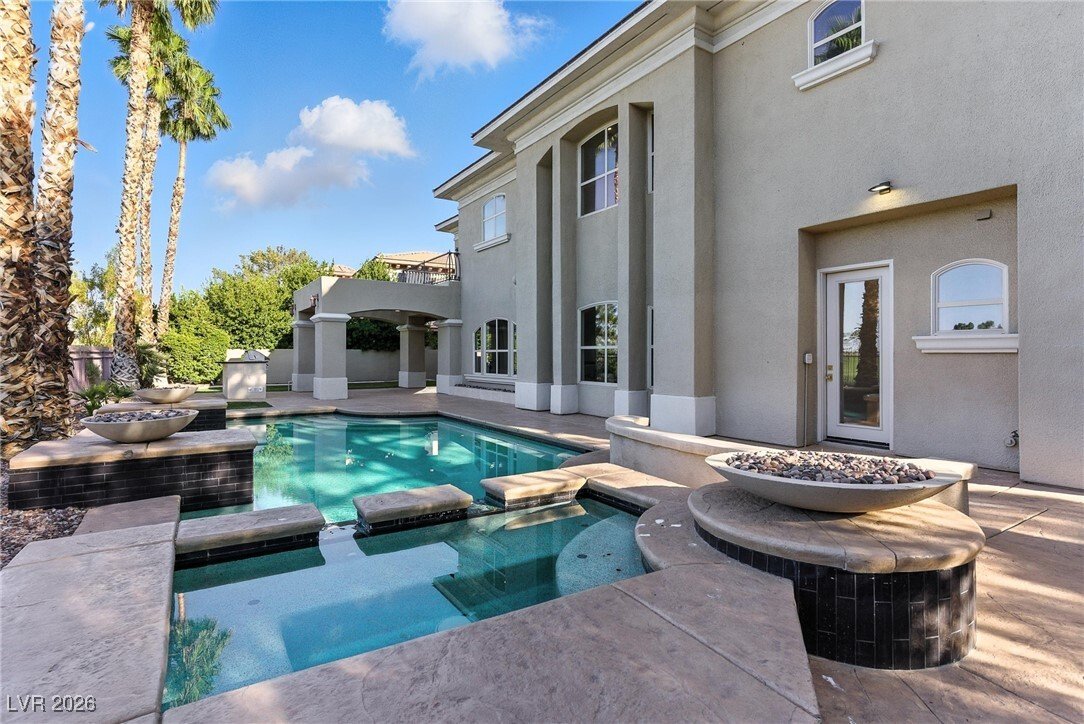 House in Las Vegas, Nevada, United States 1 - 16895060