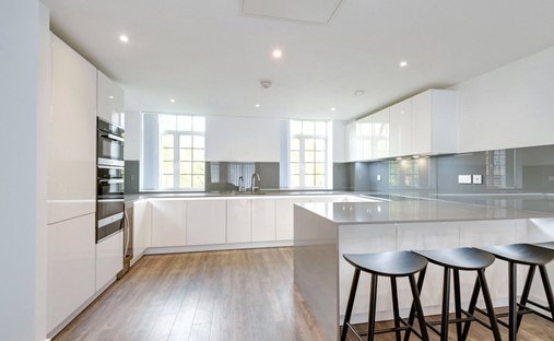 Apartment in Temple Fortune, Barnet, England 1