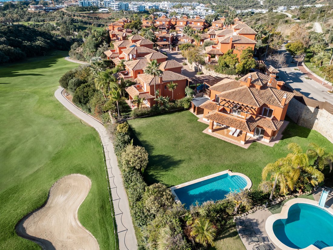 Villa in Marbella, Andalusia, Spain 3 - 16892828