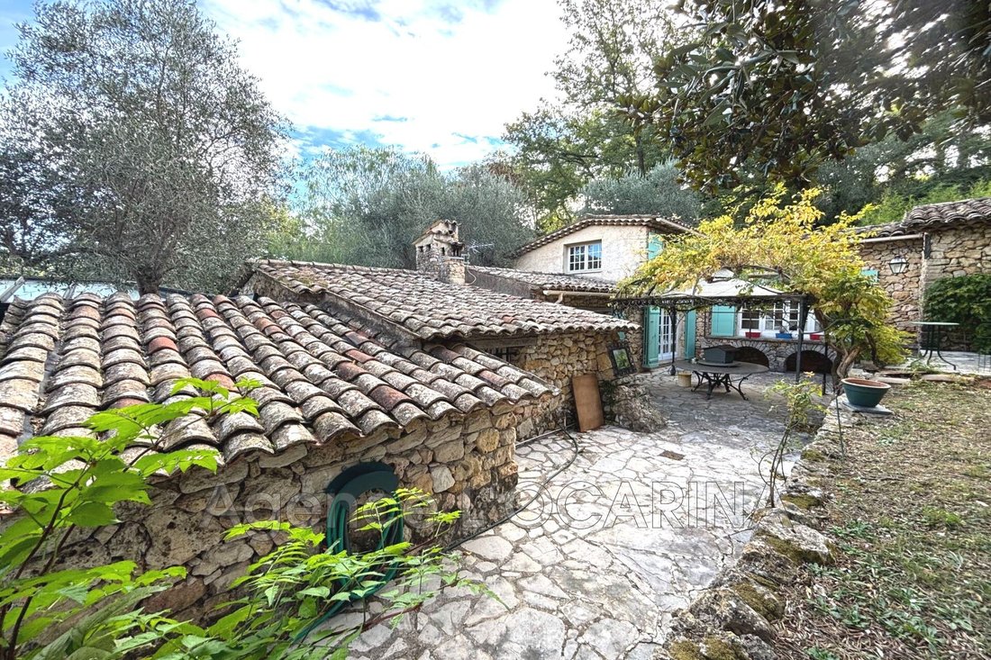 Villa in Le Rouret, Provence-Alpes-Côte d'Azur, France 5 - 16885398