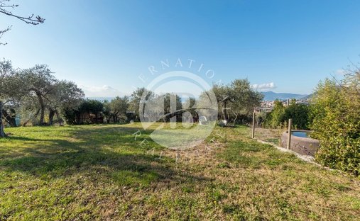 Castle for Sale in Lesa, Italy