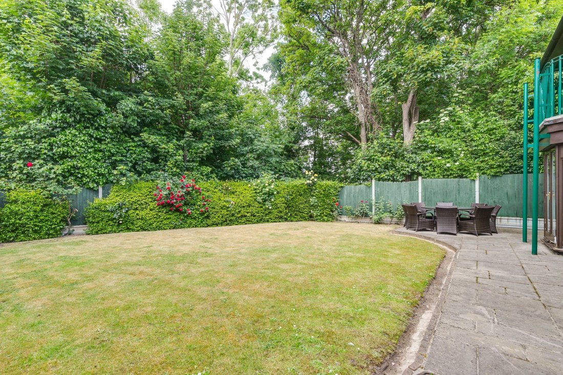 House in Holly Village, Haringey, England 2 - 16891588