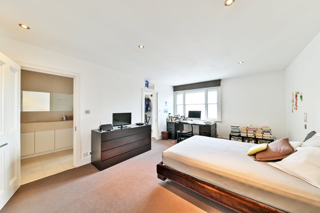 Apartment in South Kensington, Kensington And Chelsea, England 5 - 16892871