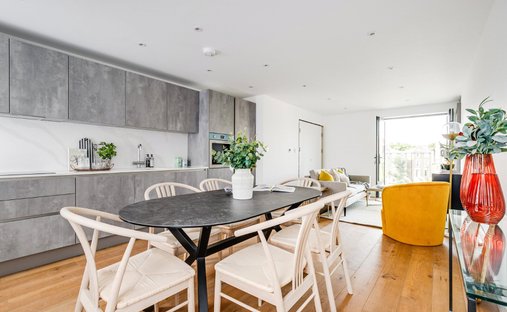 Penthouse in Camden Town, Camden, England 1