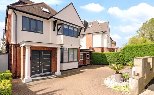 House in Temple Fortune, Barnet, England 1