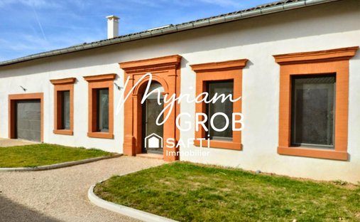 Early 20th Century Character Château In The Heart Of The Quercy Blanc