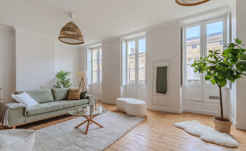 Apartment in Hôtel de Ville-Quinconce-Saint Seurin-Fondaudège, Bordeaux, France 1