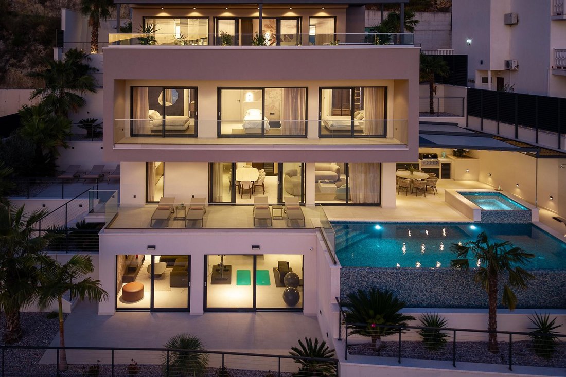 Villa in Grad Omis, Split-Dalmatia County, Croatia 1 - 16893428