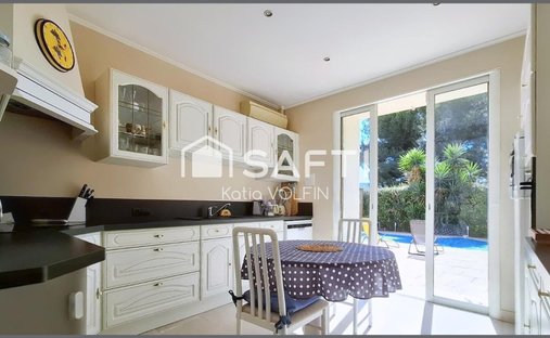 Castle for Sale in Aubagne, Provence-Alpes-Côte d'Azur, France