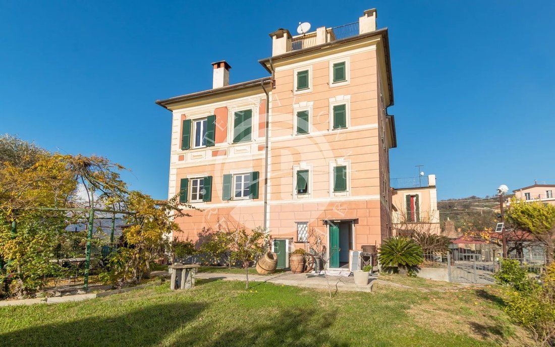 Villa in Lavagna, Liguria, Italy 4 - 16891252
