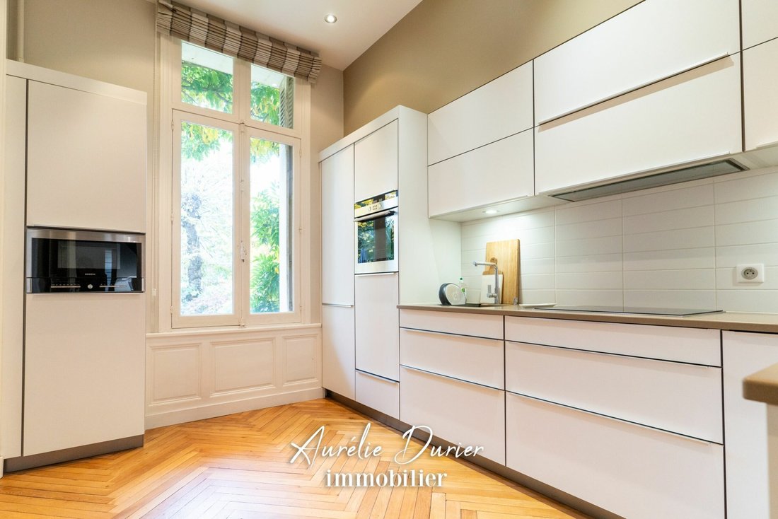 Estate in Grammont, Tours, France 4 - 16893039