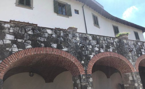 Castle for Sale in Tuscany, Italy