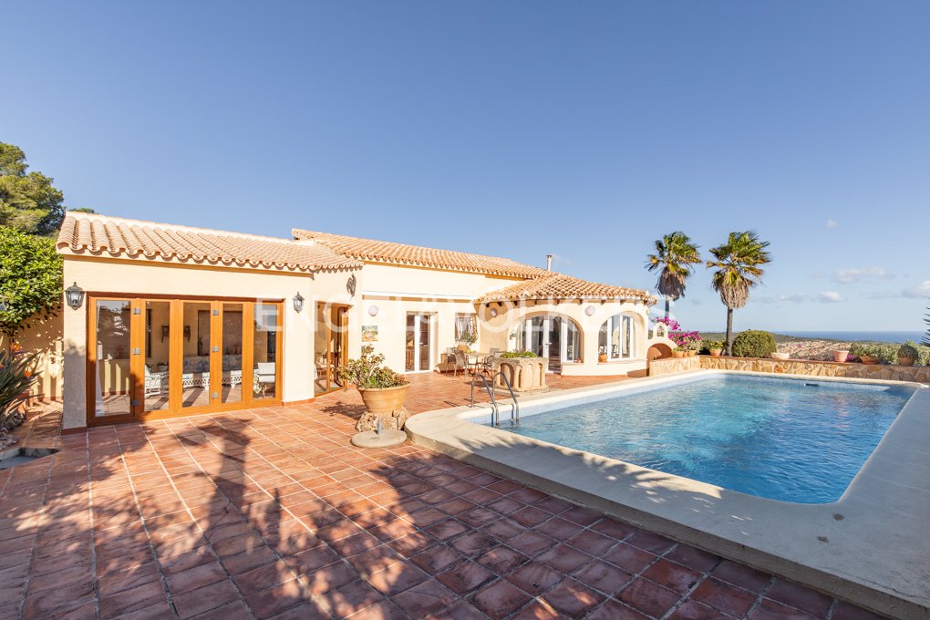 Villa in Cumbre del Sol, el Poble Nou de Benitatxell / Benitachell, Valencian Community 3 - 16893191