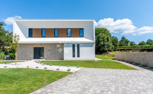 House in Tinjan, Istria County, Croatia 1