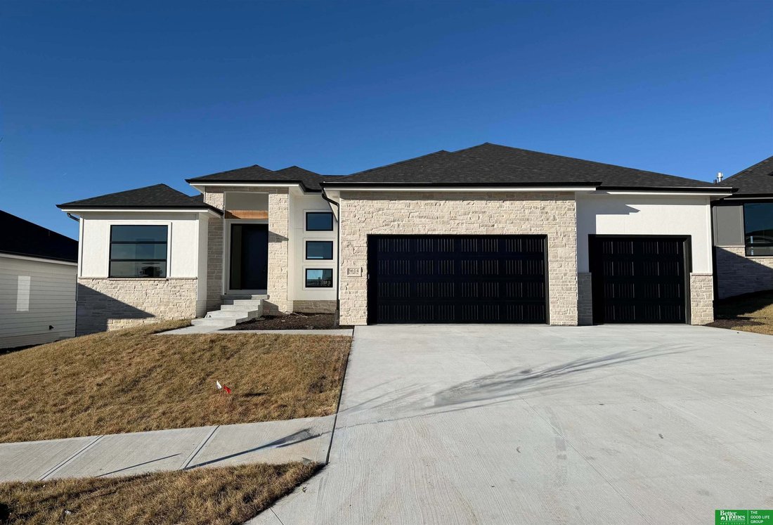 House in Bennington, Nebraska, United States 1 - 16080703