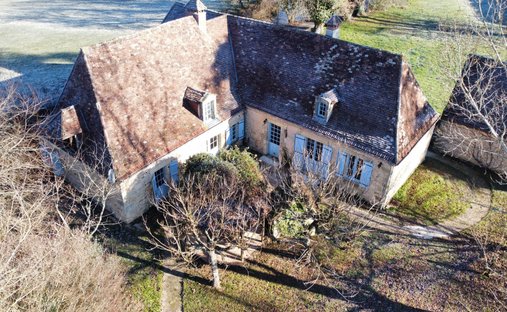 Castle for Sale in Le Bugue, Nouvelle-Aquitaine, France - 4
