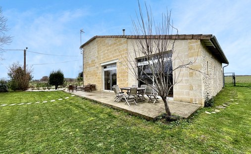 Castle for Sale in Saint-Émilion, Nouvelle-Aquitaine, France