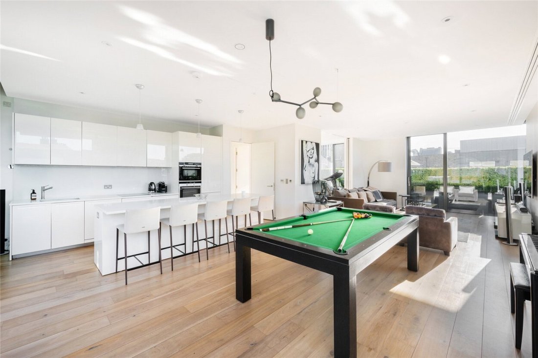 Apartment in Soho, England 2 - 16892702