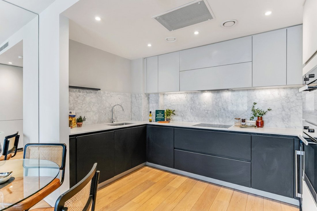 Apartment in Dartmouth Park, Camden, England 3 - 16891677