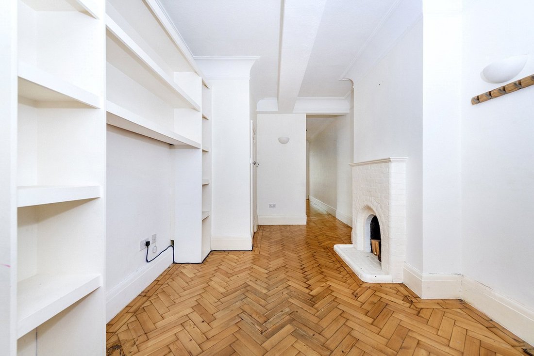 Apartment in Holly Village, Haringey, England 4 - 16890976