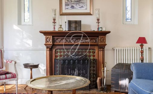 Château For Sale, 15 Rooms Le Vesinet 78110