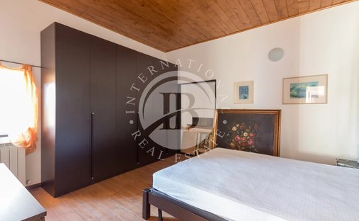 Castle for Sale in Lesa, Italy