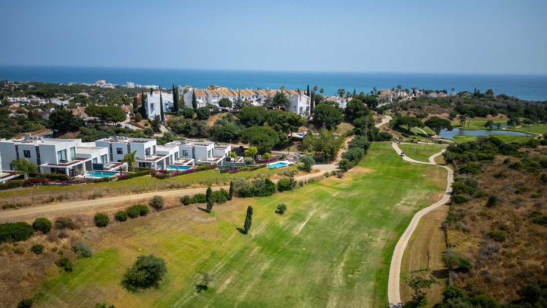 Villa in Elviria-Cabopino, Marbella, Spain 2 - 16892193