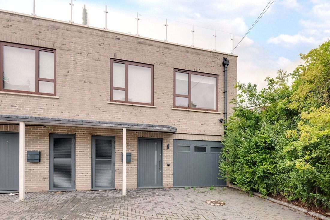 Townhouse in Temple Fortune, Barnet, England 1 - 16891133