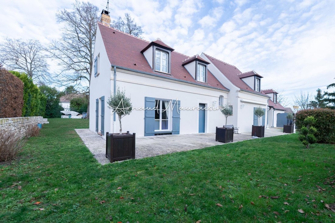 House in Orry-la-Ville, Hauts-de-France, France 1 - 16892349