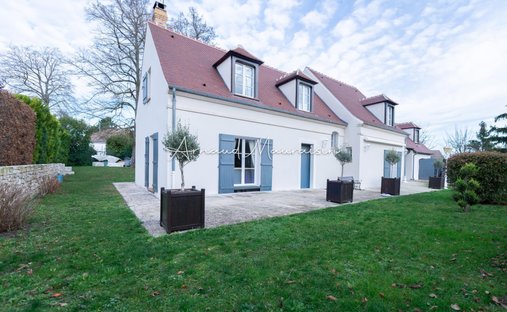 House in Orry-la-Ville, Hauts-de-France, France 1